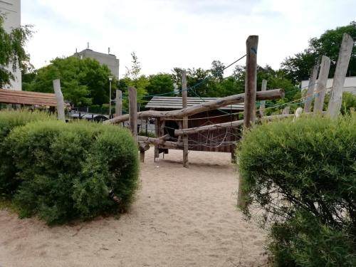 Pausenhof / Spielplatz Hort