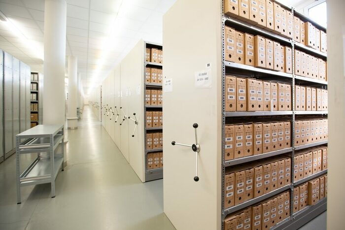 Archivraum mit Archivschränken