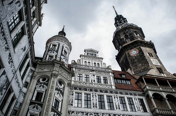 Hausmannsturm von unten