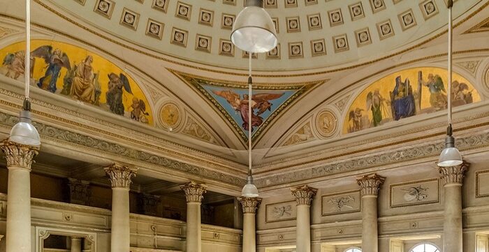 Blick in einen prachtvollen Schlosssaal